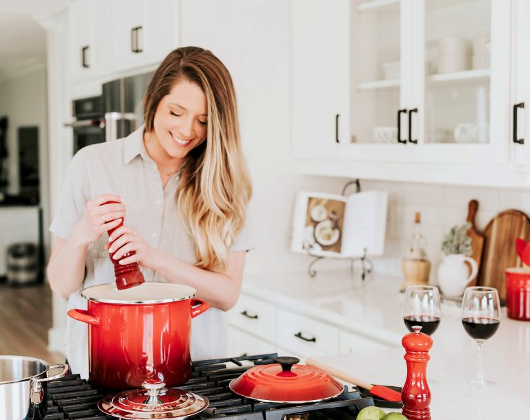 tips to maximize a small or tiny kitchen