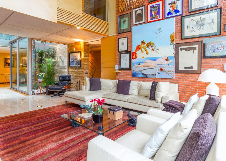 WOW: 12+ Fantastic Ideas to Embrace Maximalist Decor